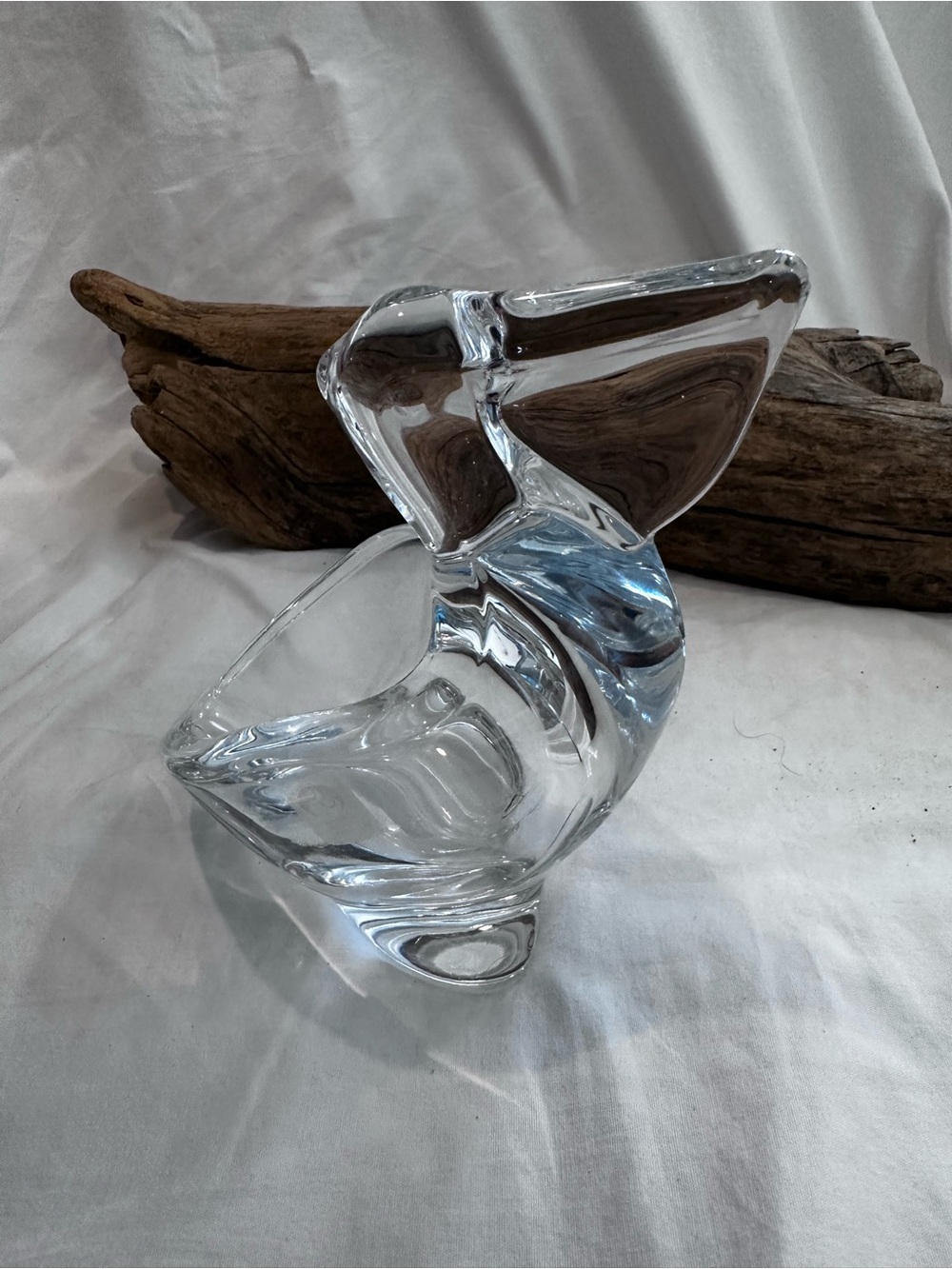 Sasaki Crystal pelican-shaped art glass trinket bowl from the 1970s.